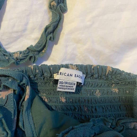 GREEN HALTER TOP - Picture 3 of 10